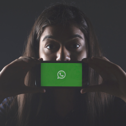 WhatsApp-oplichters doen zich voor als familie